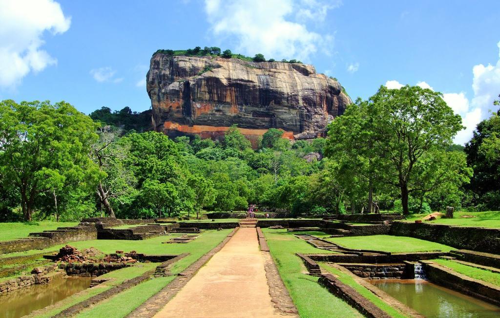 Sigiriya Flower Guest Exterior foto