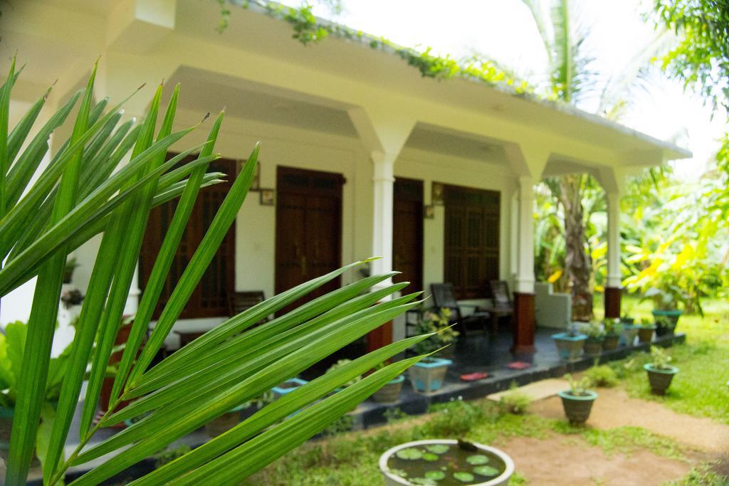 Sigiriya Flower Guest Exterior foto