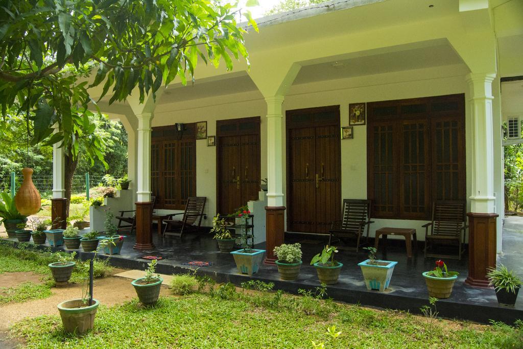 Sigiriya Flower Guest Exterior foto